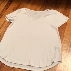 white v neck t shirt